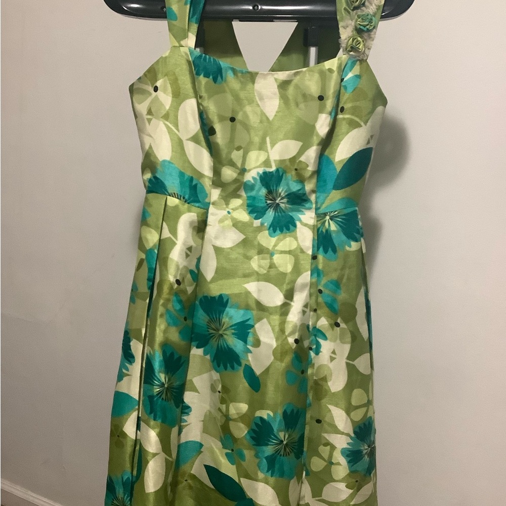 Signature dress - Picture 3 of 9
